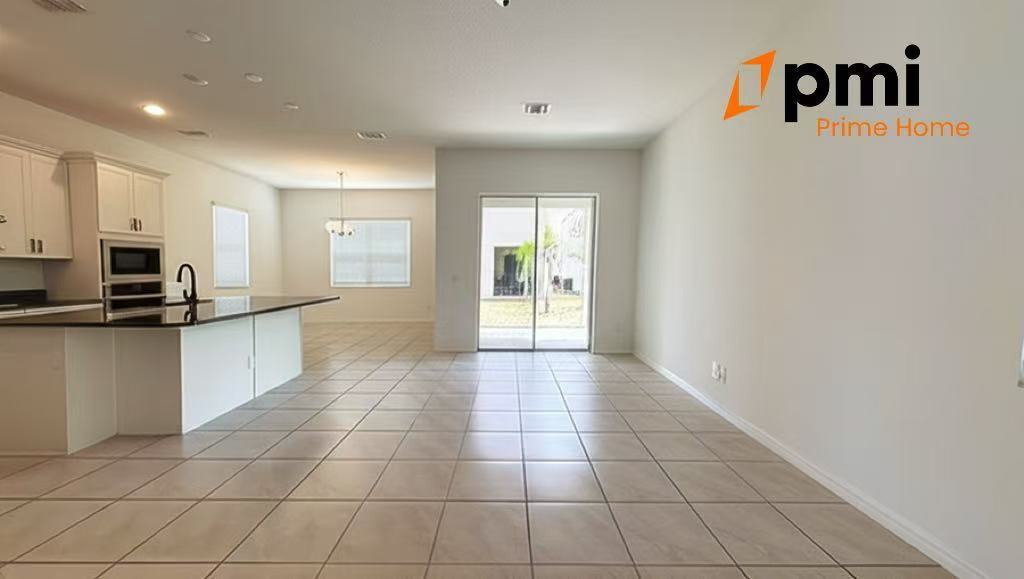 2252 Emerald Springs Dr - Photo 5 of 48