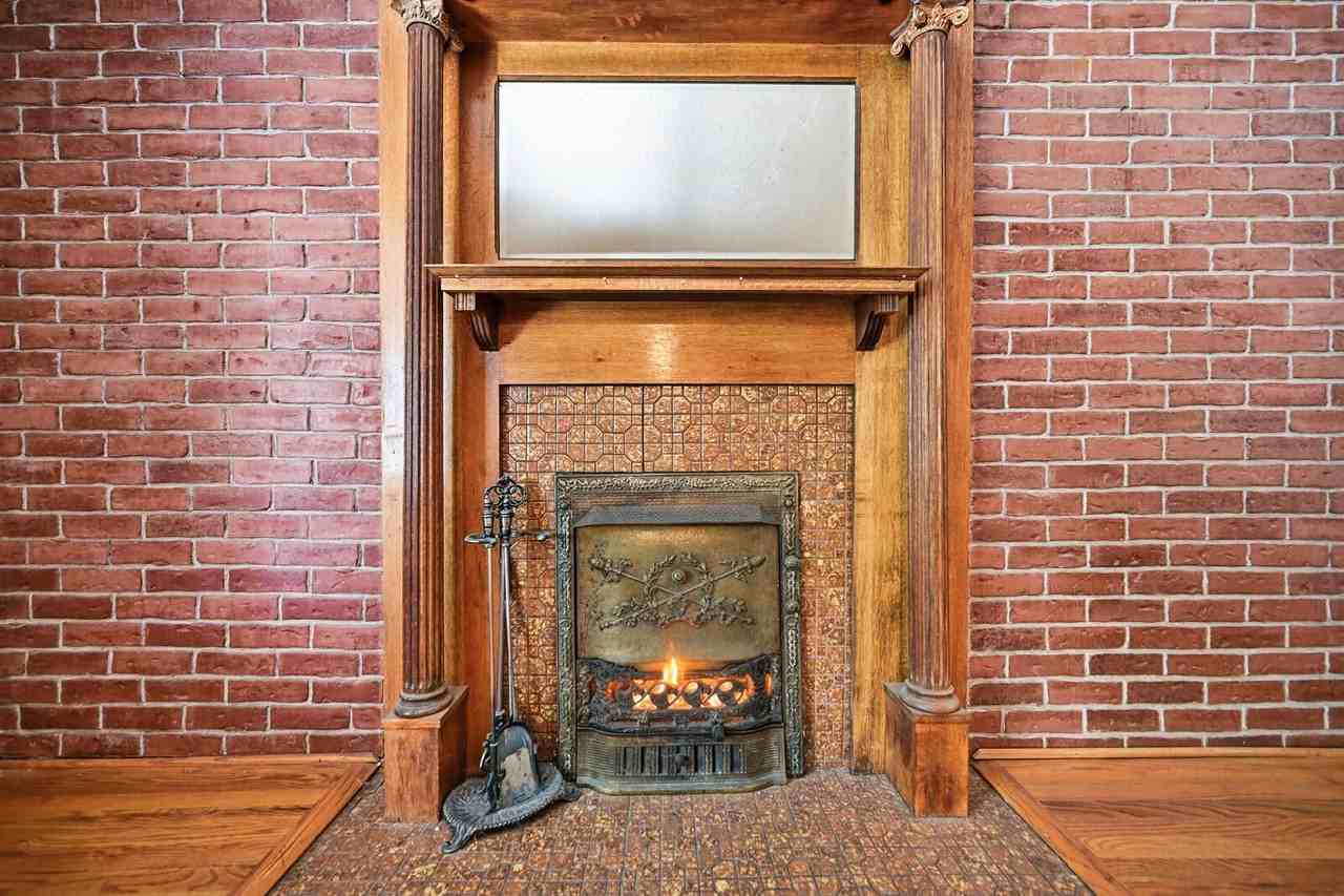 1233 Elizabeth St - Photo 7 of 40
