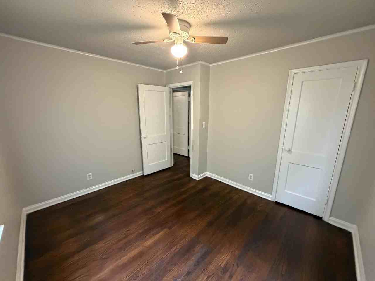 111 N Richmond Ave - Photo 7 of 11