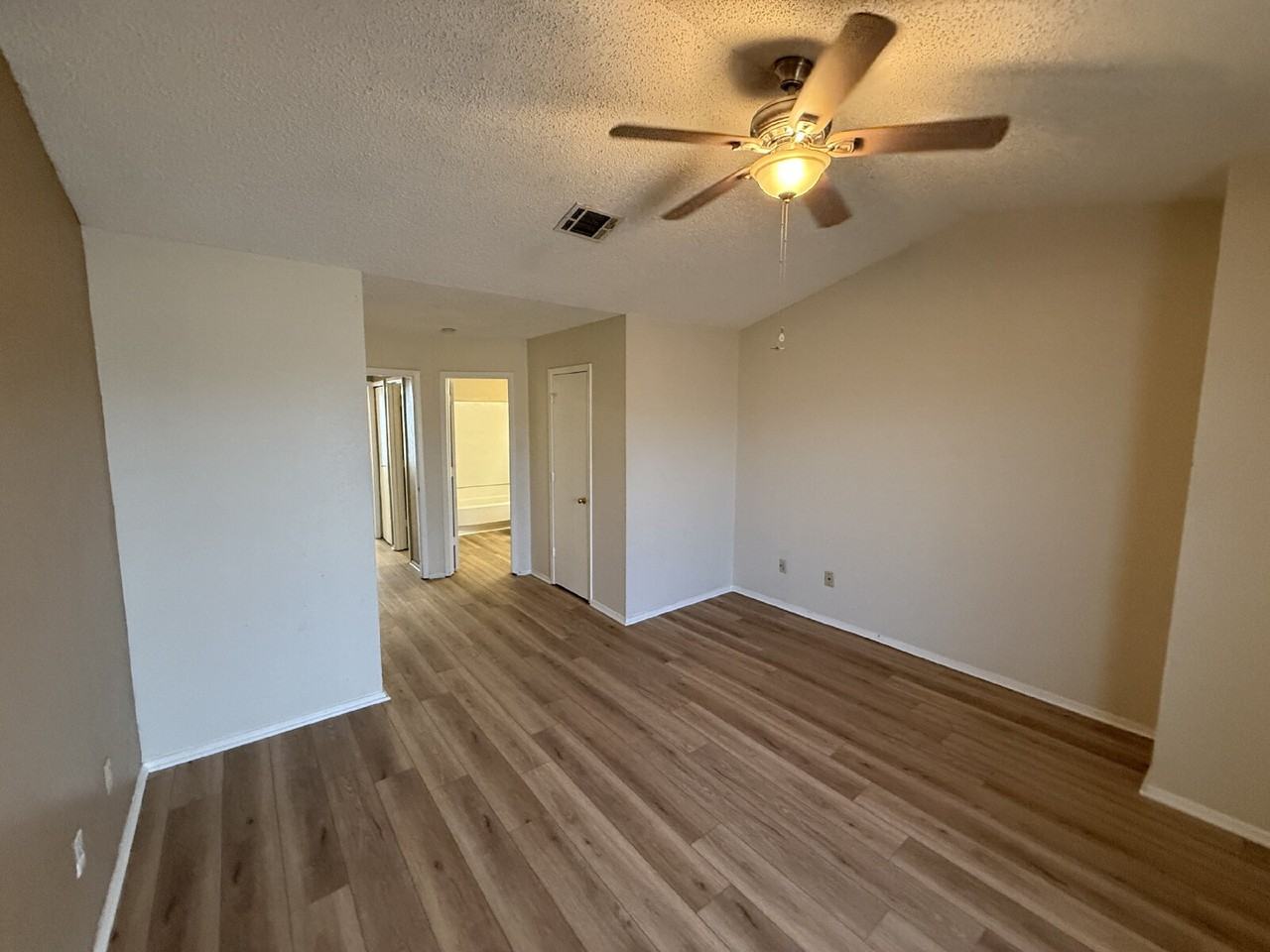 701 Lee St #2A - Photo 2 of 22