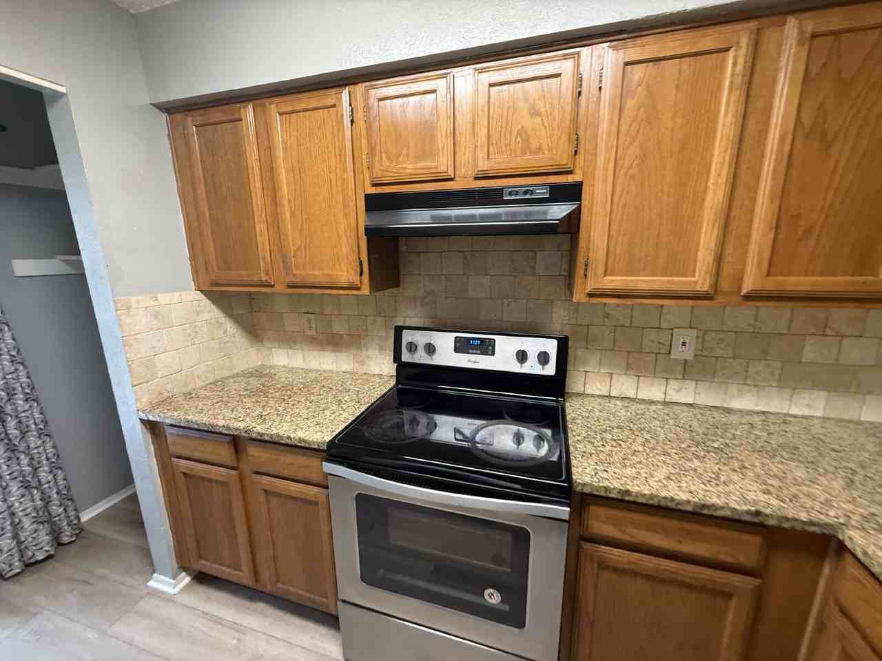701 Lee St #2A - Photo 7 of 22