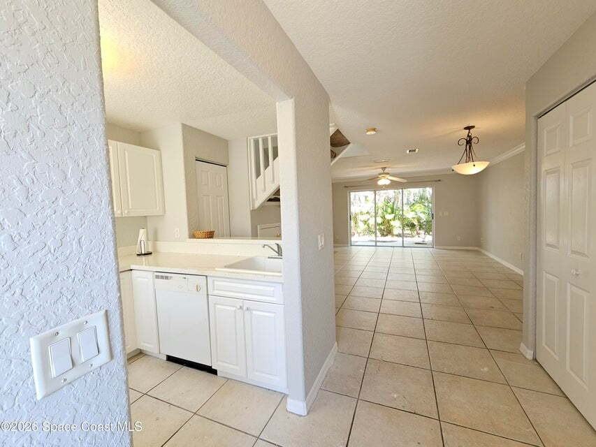 504 Seaport Blvd #162 - Photo 2 of 36