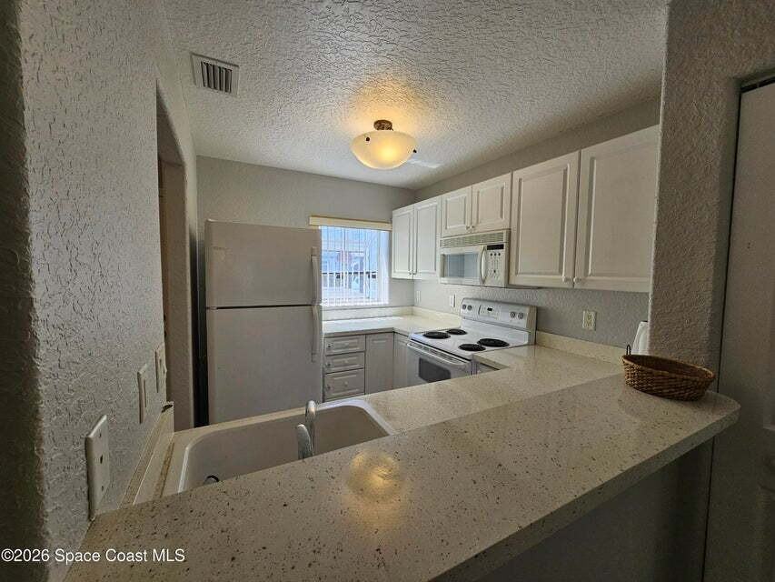 504 Seaport Blvd #162 - Photo 3 of 36