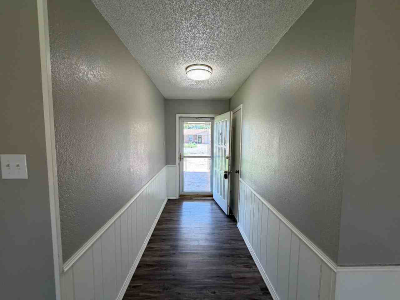 6506 25th St - Photo 2 of 13