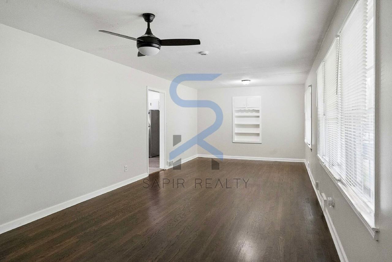 2620 Wiggins St - Photo 3 of 16