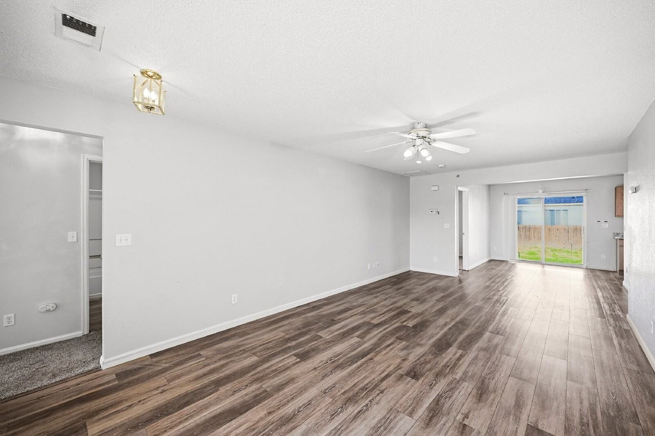 4859 Joplin Ct - Photo 4 of 27