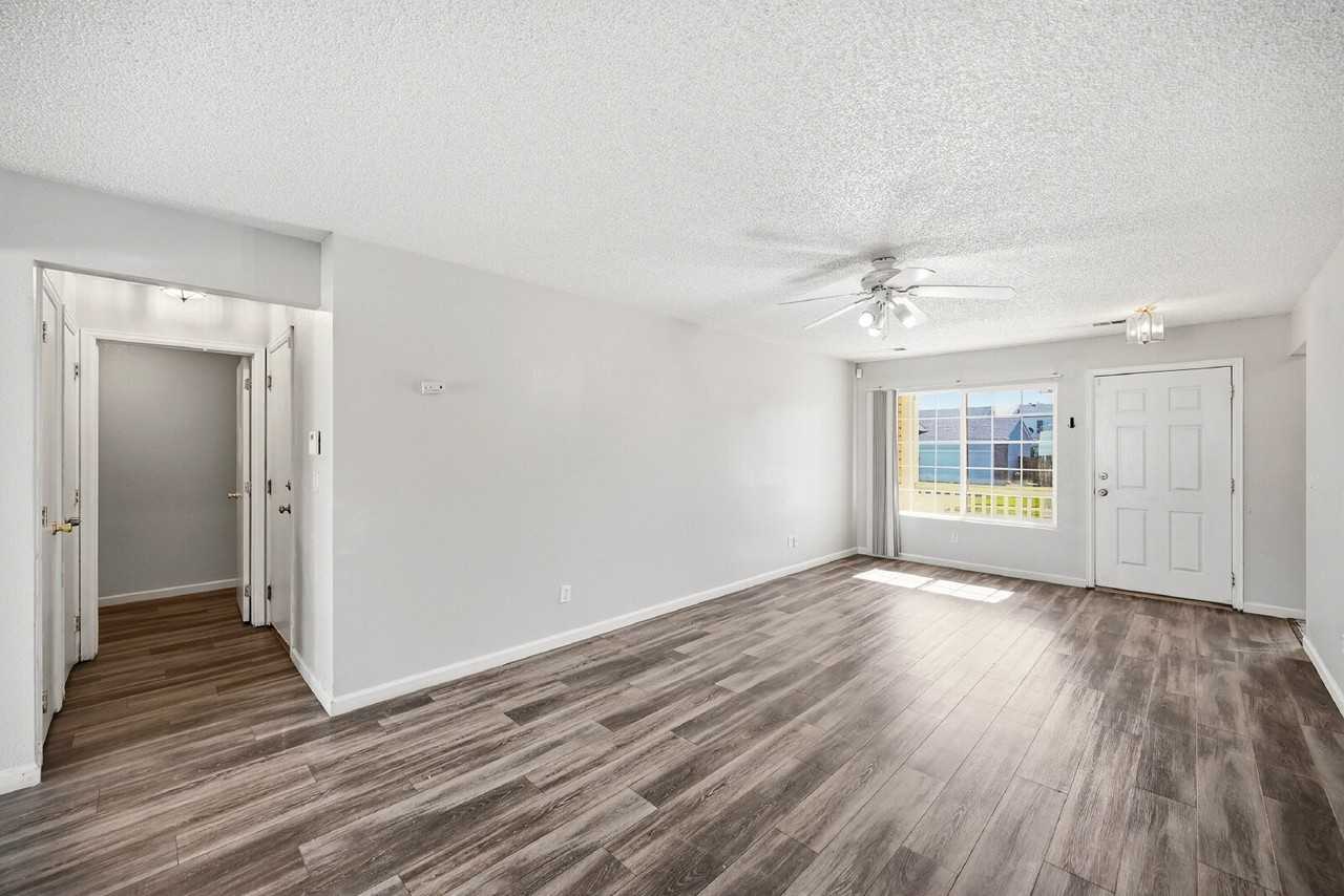 4859 Joplin Ct - Photo 5 of 27