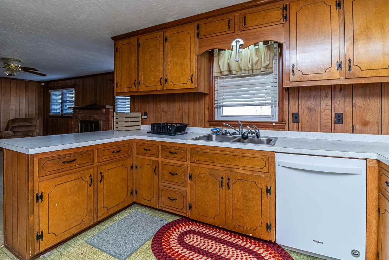 1296 Country Club Rd - Photo 6 of 25