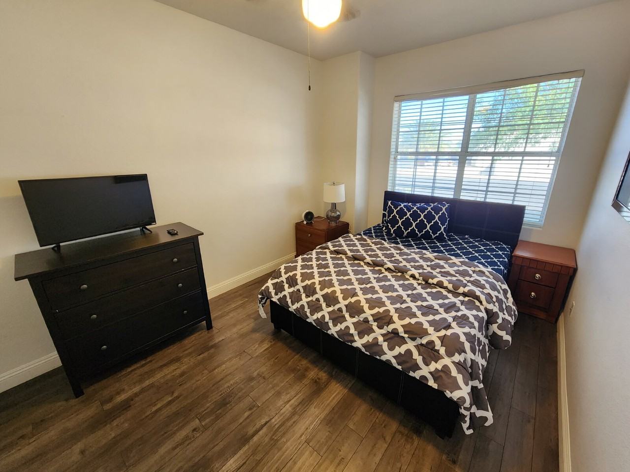 417 Obsidian St - Photo 7 of 28