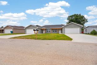 152 Ruby Ln - Photo 1 of 1