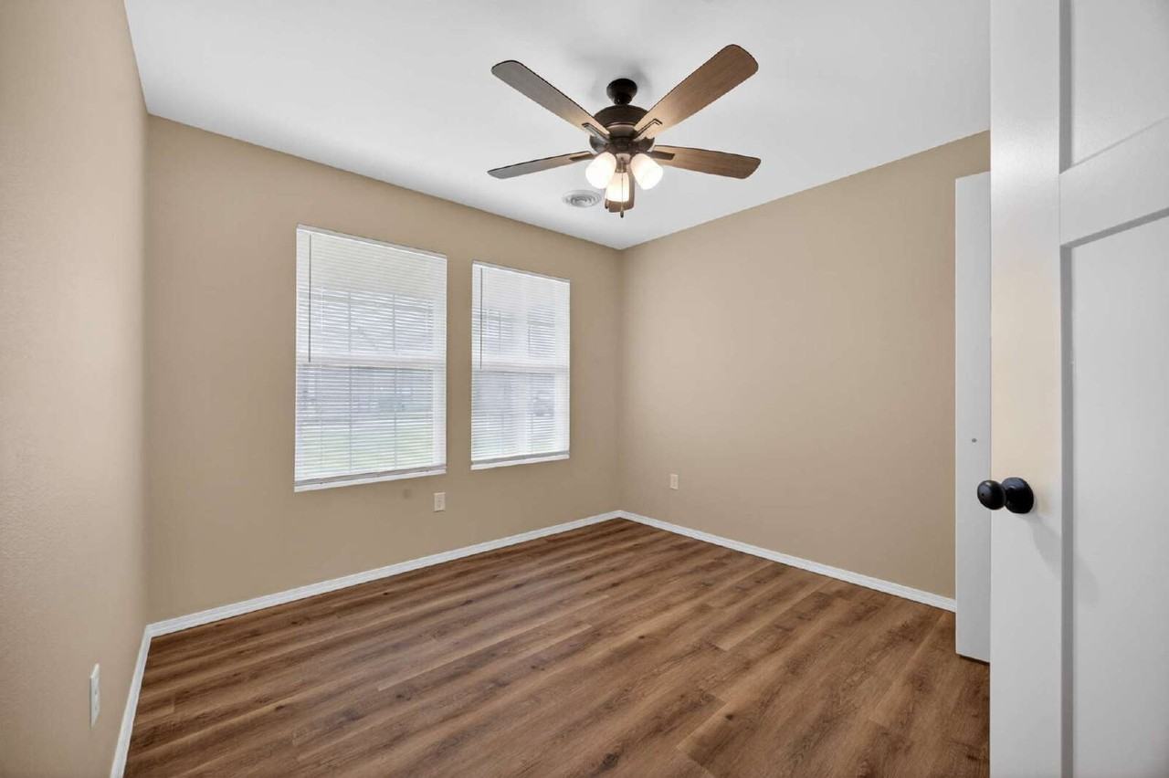 152 Ruby Ln - Photo 5 of 34