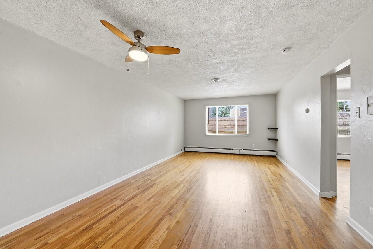 155 Jackson St #10 - Photo 4 of 23