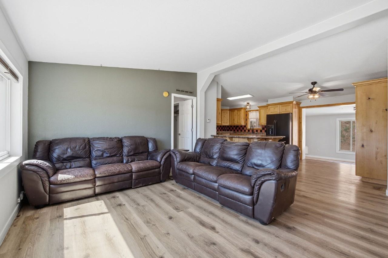 1958 N Cartland Dr - Photo 6 of 32