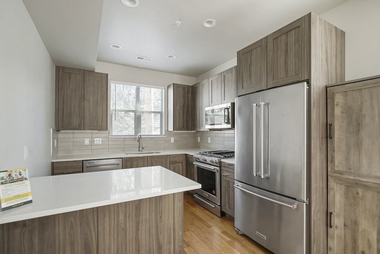 2814 Federal Blvd - Photo 5 of 29