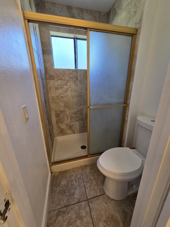 10020 Biscanewoods Way - Photo 4 of 22