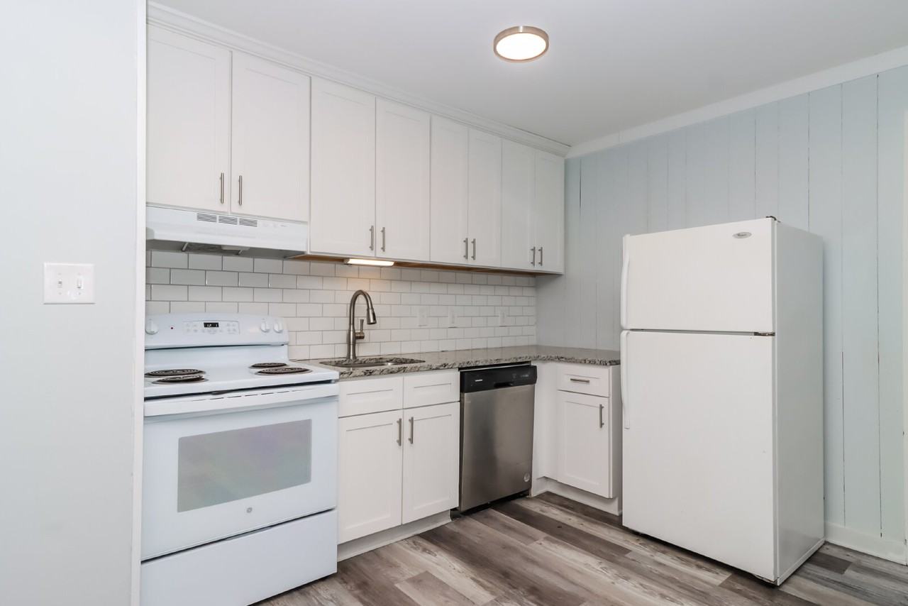 2325 15th Street Hickory- Studio Apartment - Photo 6 of 12