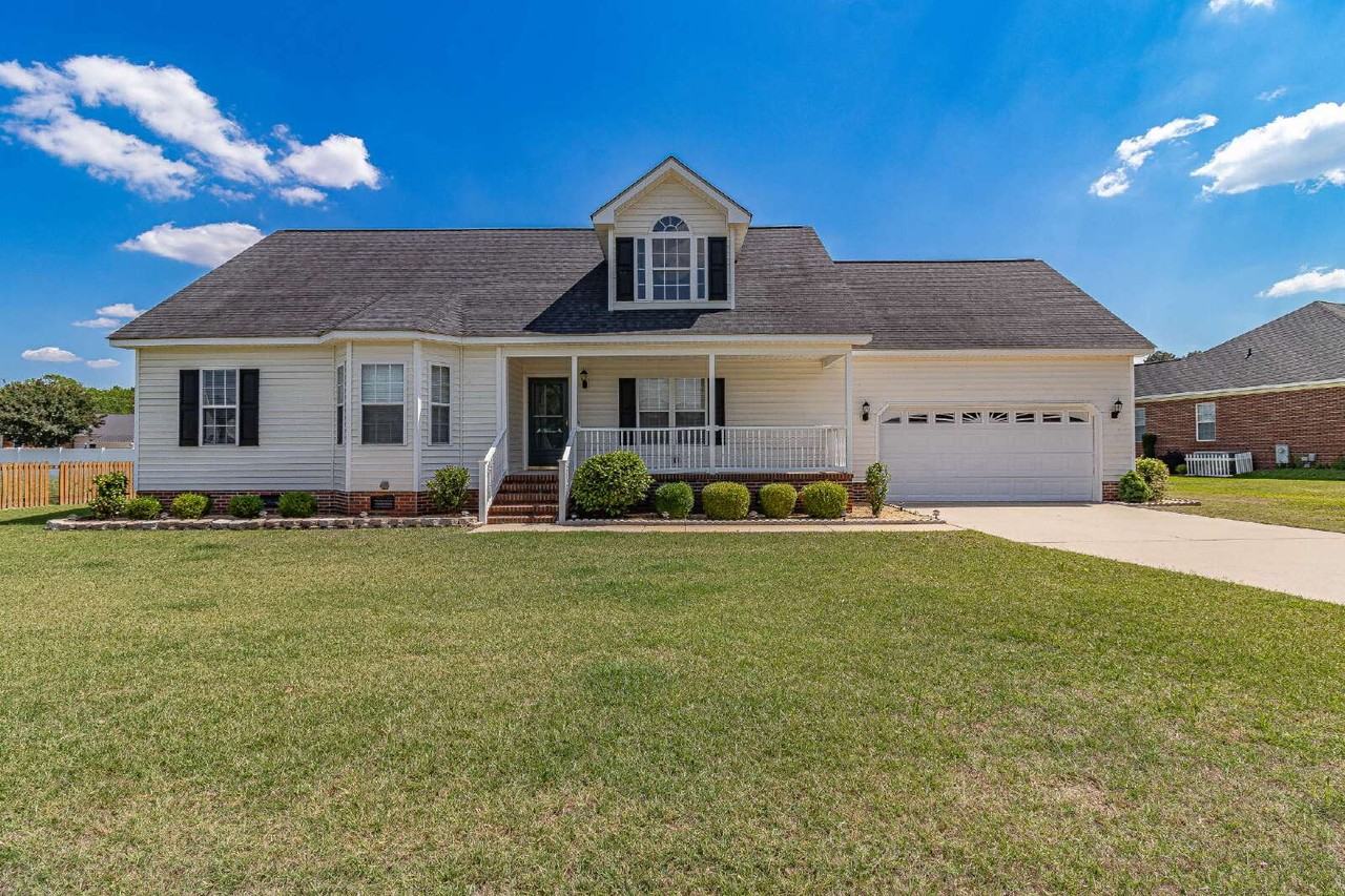 102 N Woodridge Dr