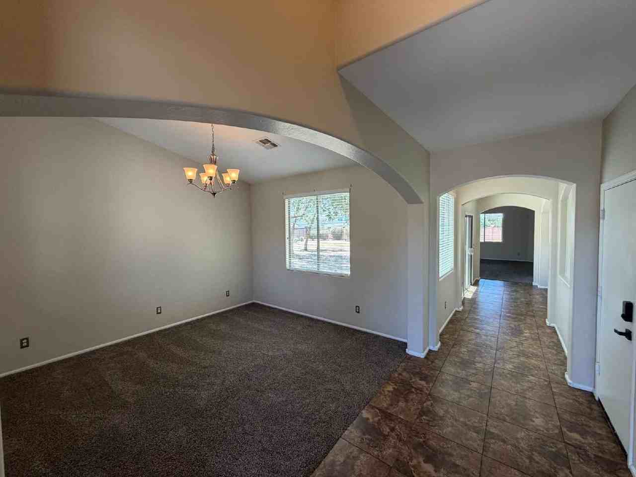 38134 N Establo Dr - Photo 3 of 32