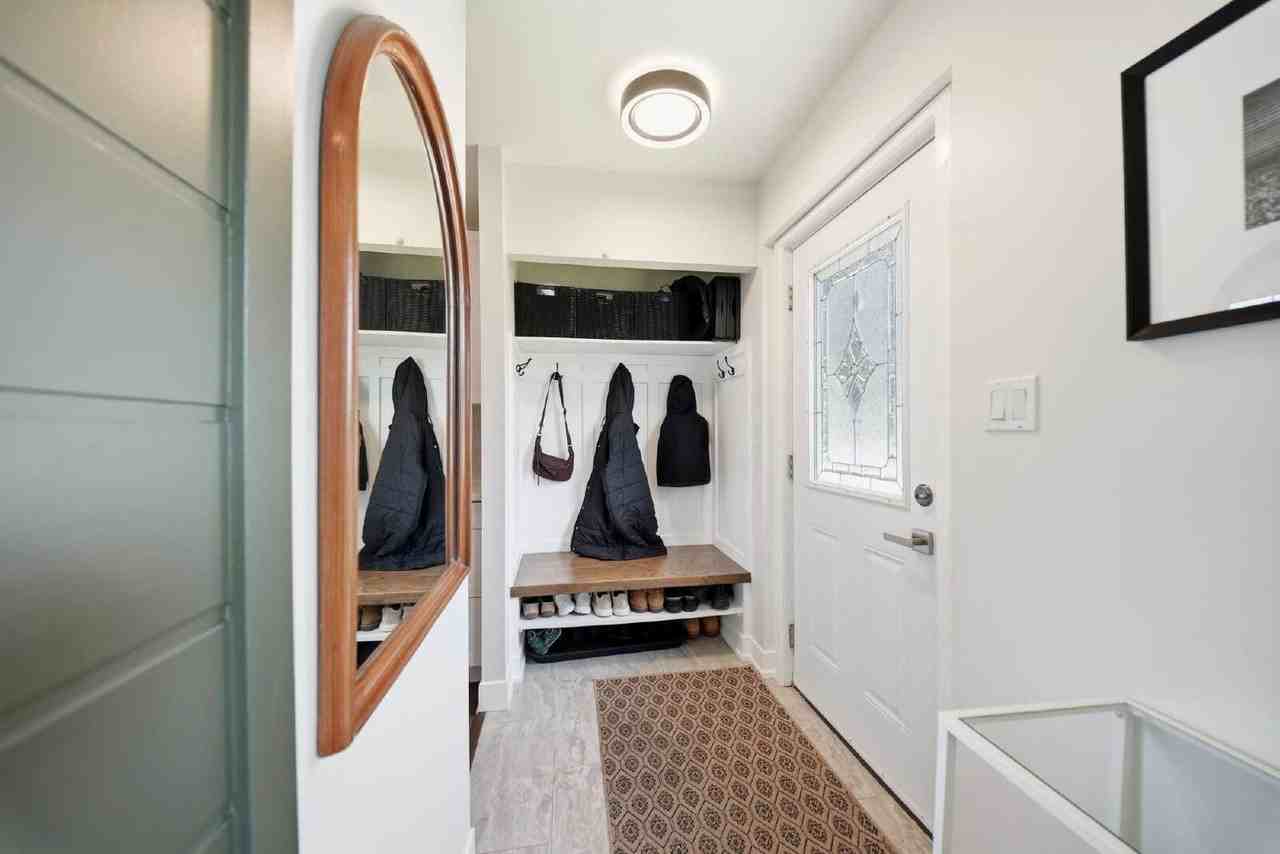 44 Bocage St - Photo 6 of 39