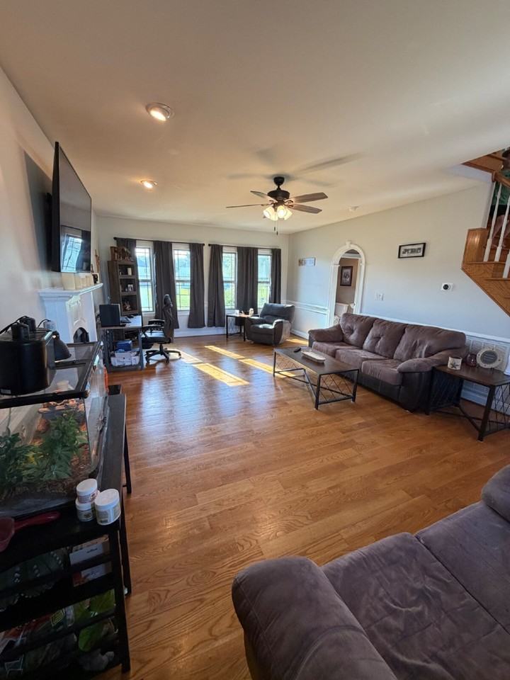 303 Glenn Laurel Dr - Photo 4 of 14