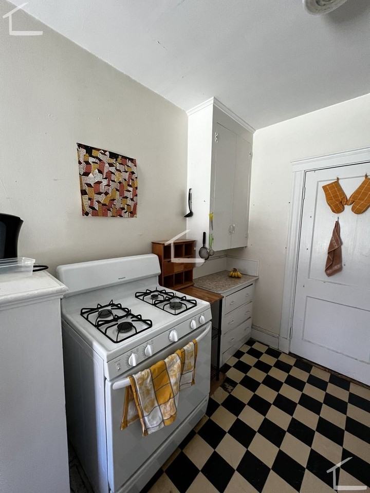 91 Chester St #B2 - Photo 5 of 9