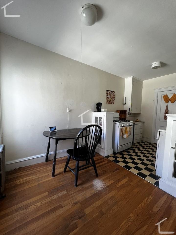 91 Chester St #B2 - Photo 7 of 9