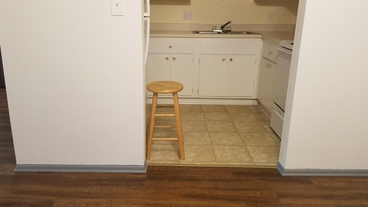 1820 Axtell Dr #1 - Photo 5 of 11