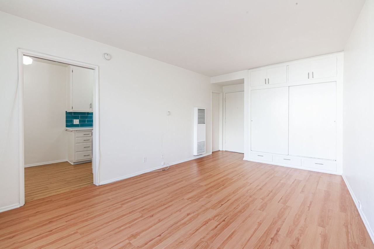 Levering Arms Apartments - Photo 7 of 39