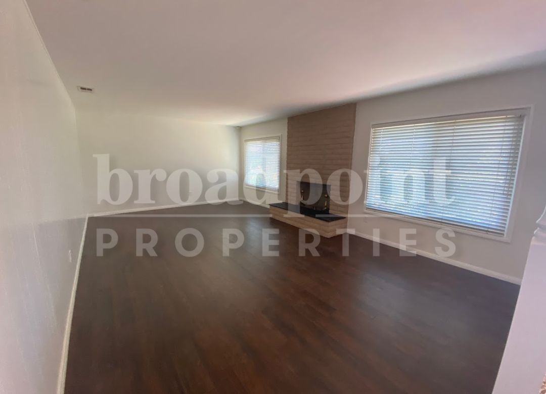 30459 Rolling Hills Dr #8788288 - Photo 4 of 15