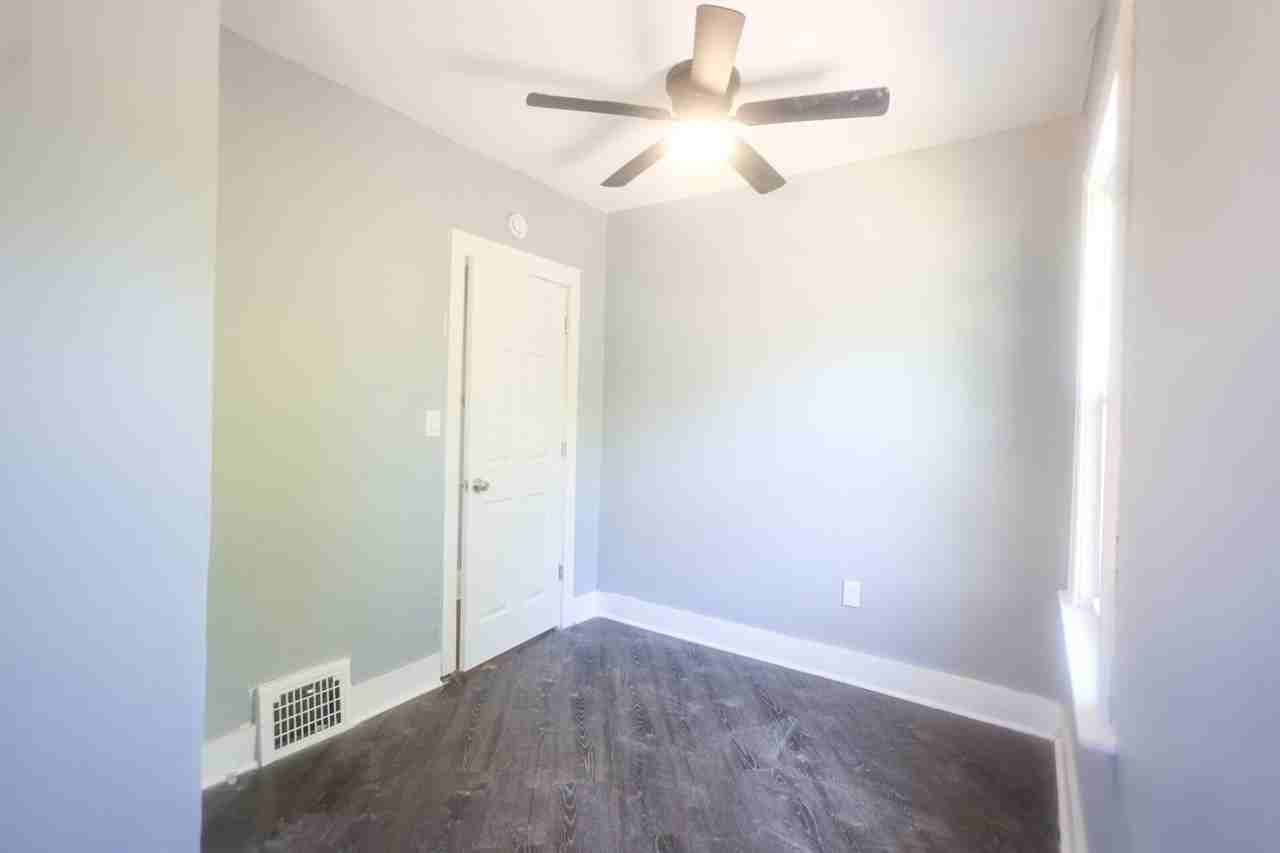 3529 E 106th St - Photo 6 of 27