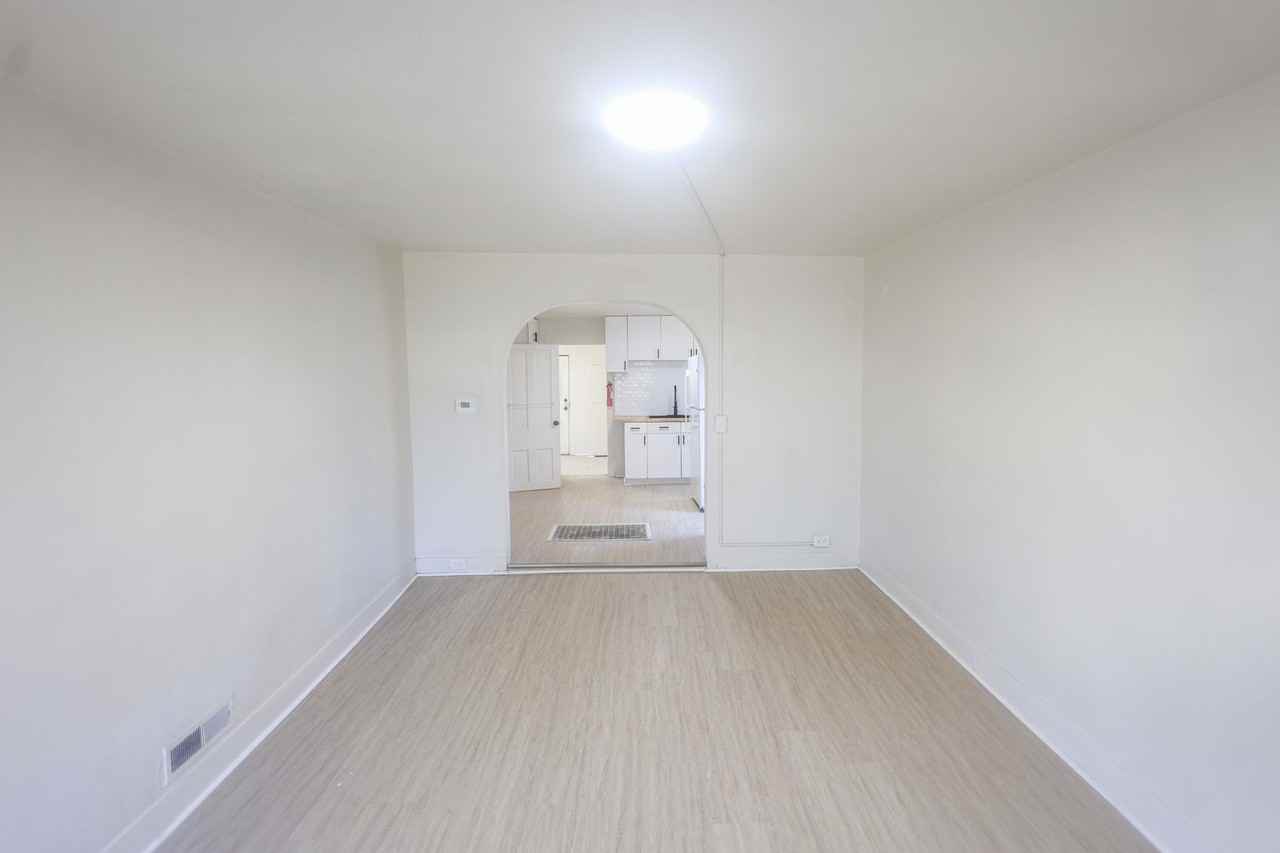 1028 W 5th St - Photo 6 of 29