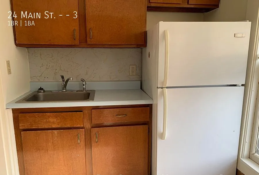 24 Main St #2 - Photo 5 of 10