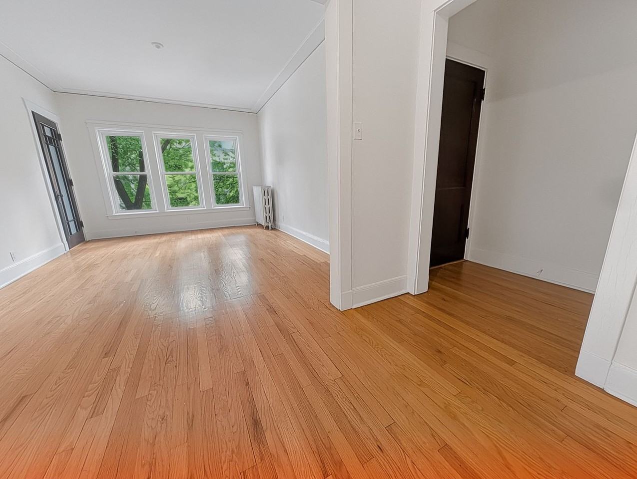 1302 W Rosemont Ave - Photo 4 of 31