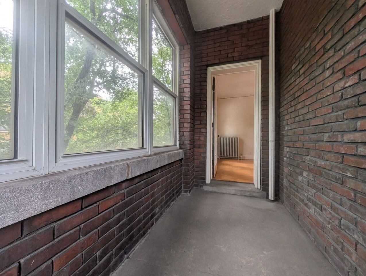 1302 W Rosemont Ave - Photo 6 of 31