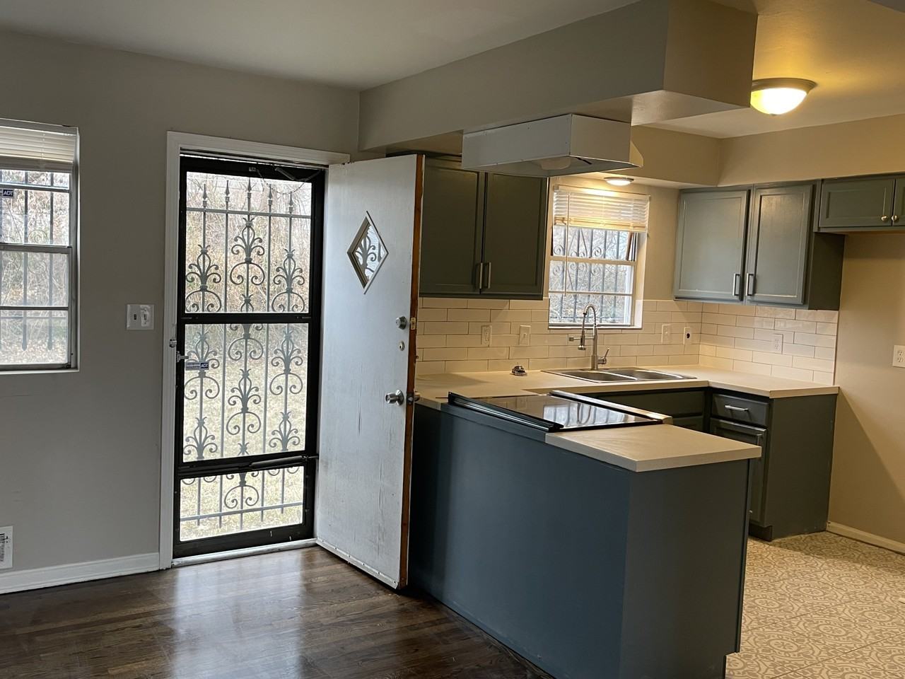 7344 Wayne Ave #2 - Photo 4 of 17