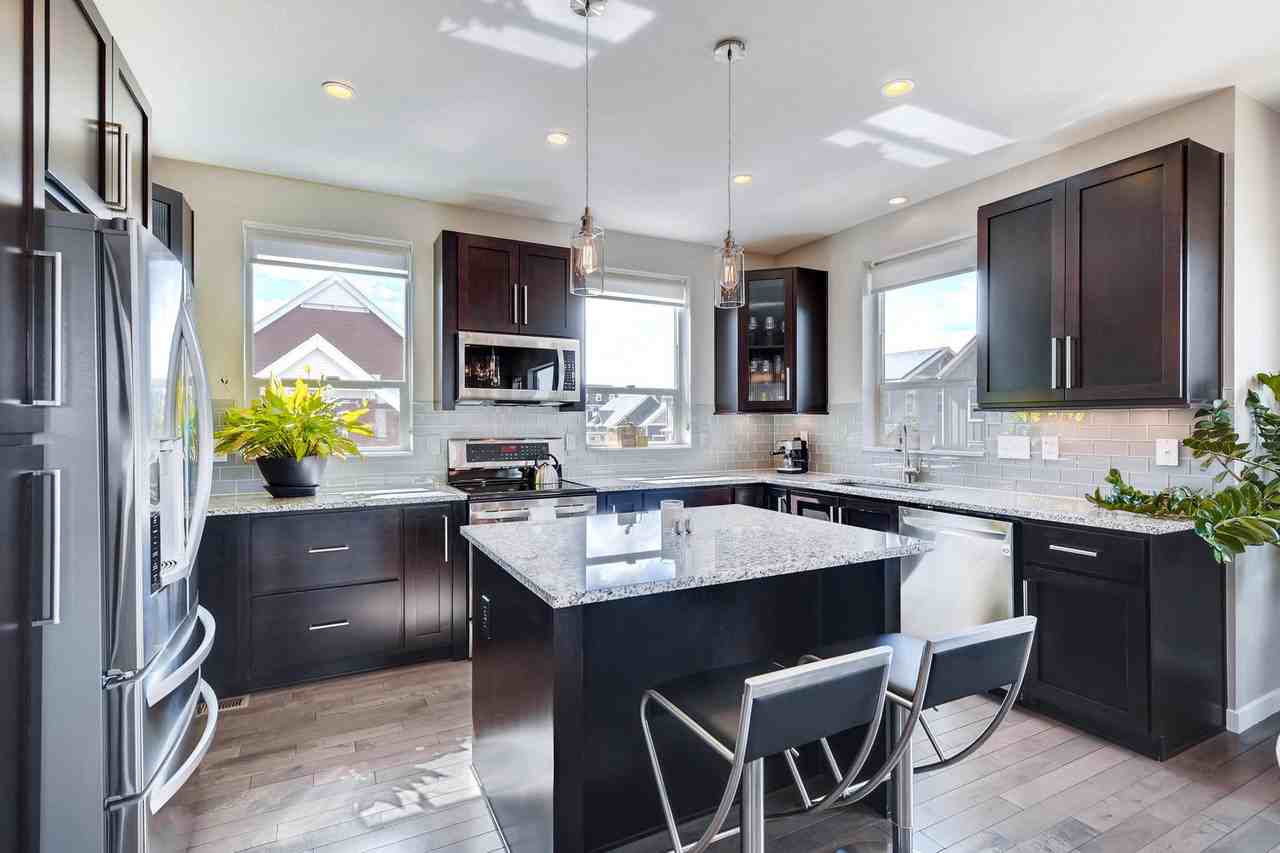 9006 E 50th Ave - Photo 7 of 24