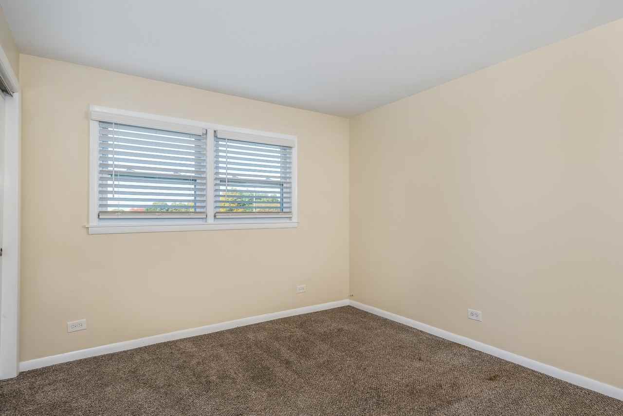 3177 W 115th St #3W - Photo 5 of 17