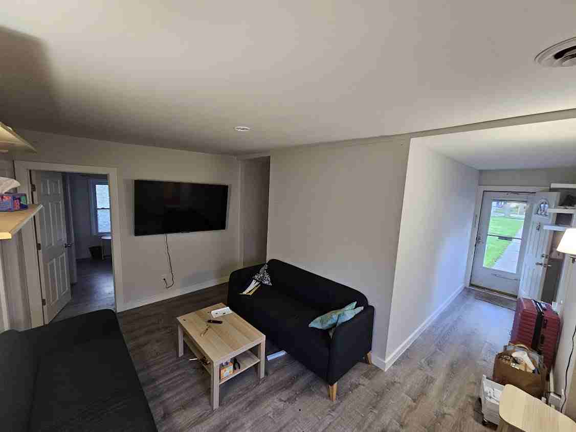 1112 Henry St #NA - Photo 2 of 4