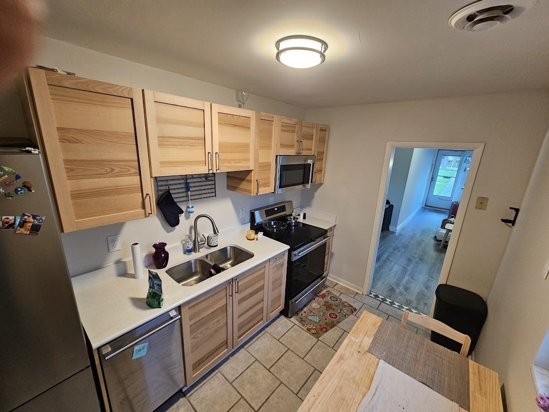 1112 Henry St #NA - Photo 3 of 4