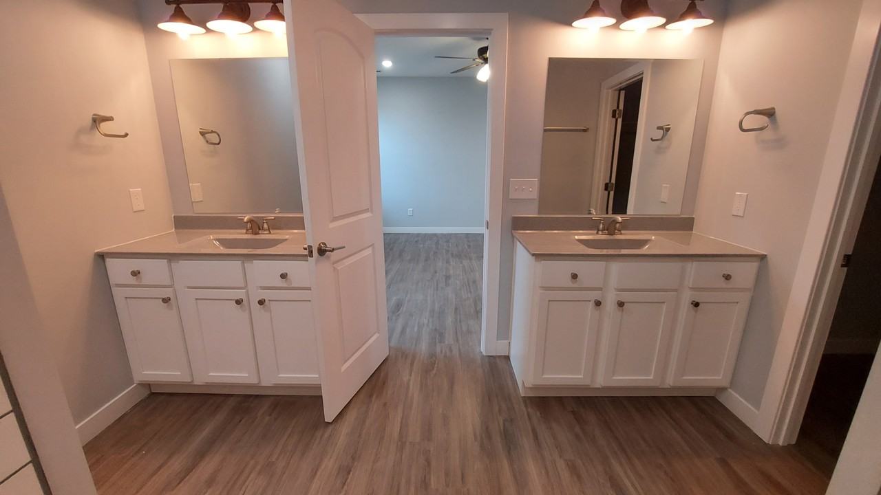 1803 Savannah Ct #NA - Photo 7 of 12