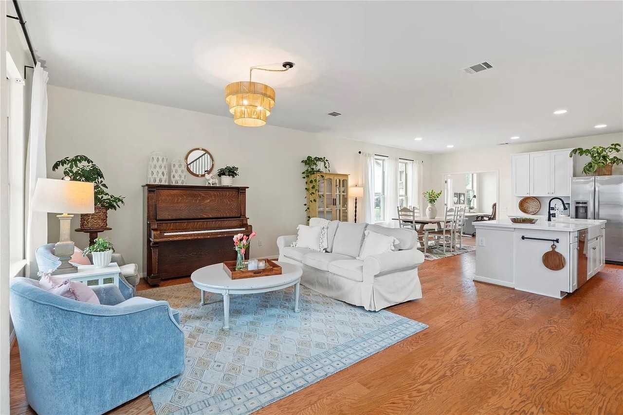 266 Diamond Point Dr #NA - Photo 4 of 34