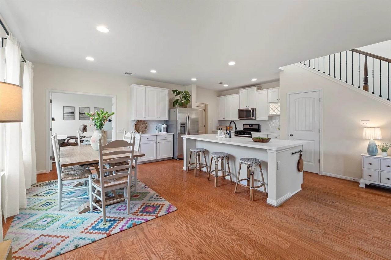 266 Diamond Point Dr #NA - Photo 6 of 34