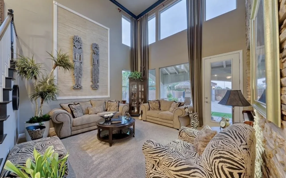 2535 Holman Cir #NA - Photo 3 of 46