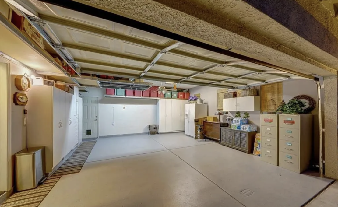 2535 Holman Cir #NA - Photo 4 of 46