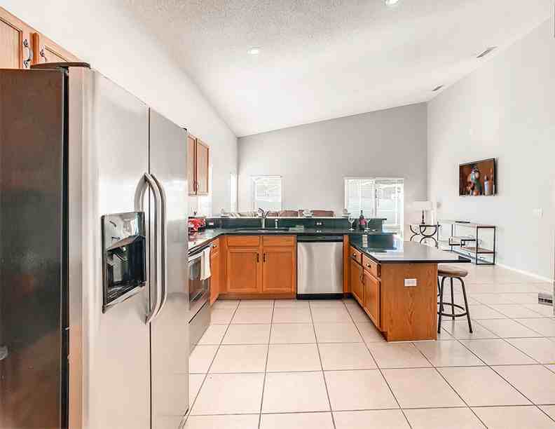 101 Bloomingdale Dr #NA - Photo 6 of 50