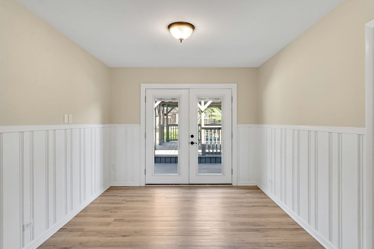 4633 N Lakewood Dr #NA - Photo 5 of 25