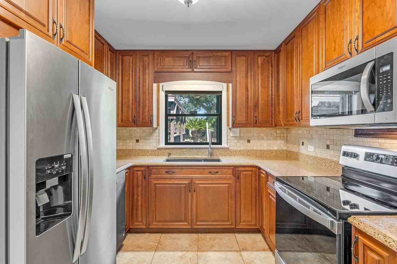 4633 N Lakewood Dr #NA - Photo 6 of 25