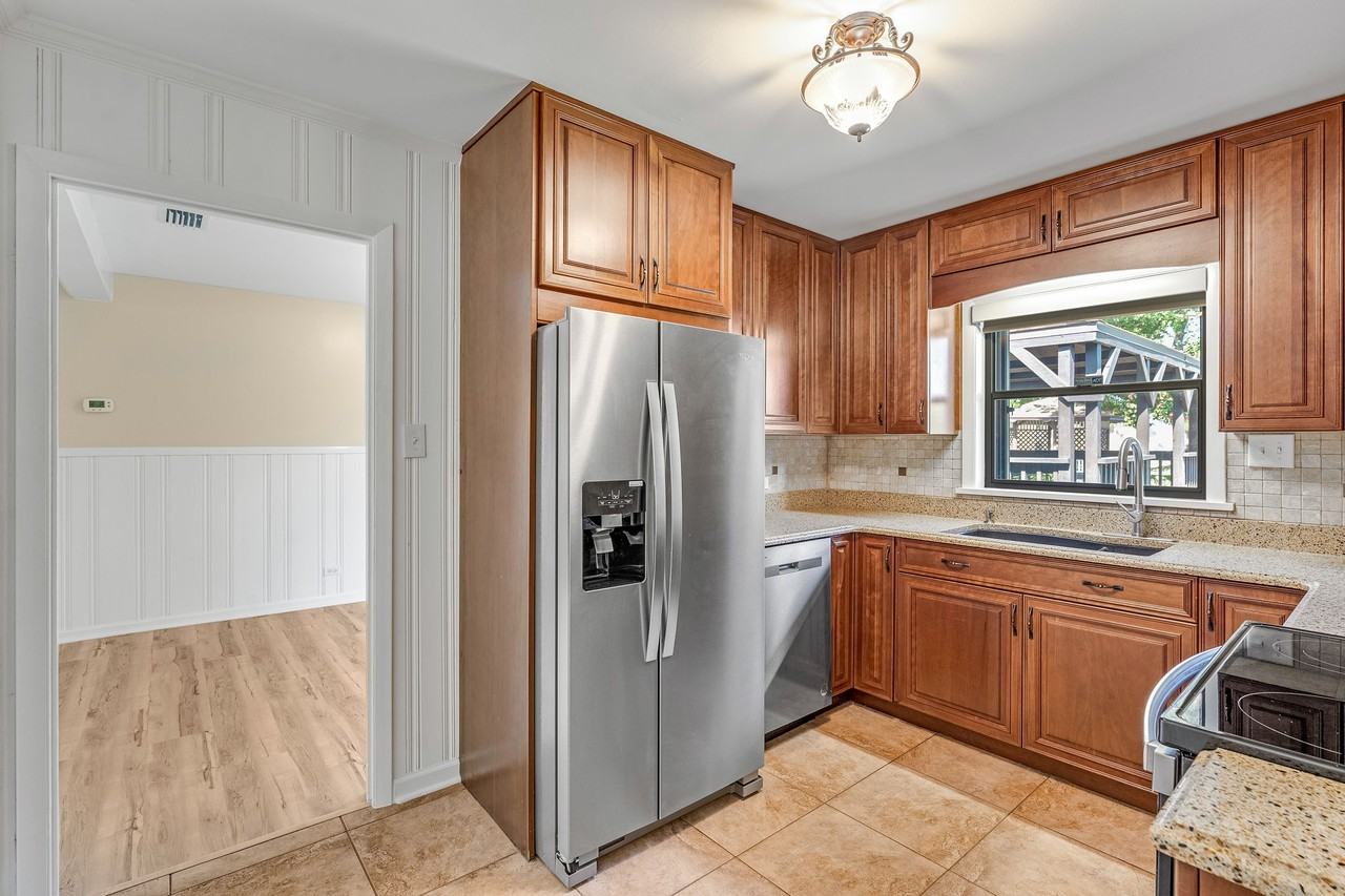 4633 N Lakewood Dr #NA - Photo 7 of 25
