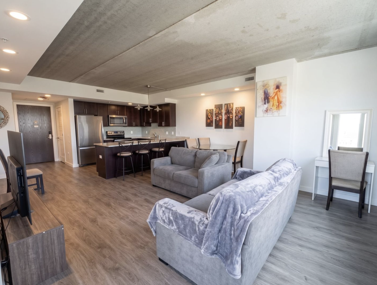 1323 W Morse Ave #709 - Photo 4 of 18