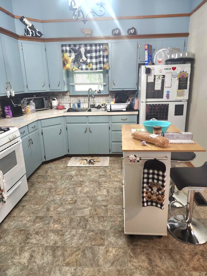 118 W 4th St #NA - Photo 6 of 15